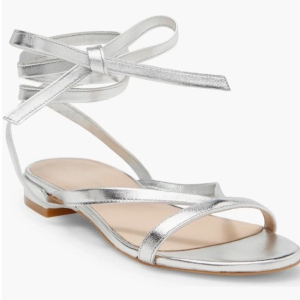 🌹STUART WEITZMAN🌹 Anita Lace-Up Sandal in
Metallic Silver Size: 7.5